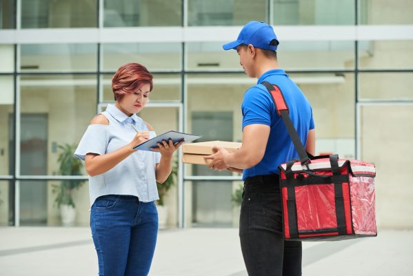 Cách Ship Hàng Cho Khách Khi Bán Hàng Online