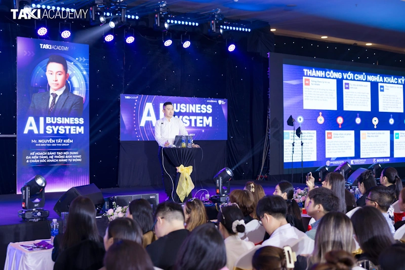 Hình ảnh thực tế khoá học AI Business 21-22/9/2024 TAKI Academy - ảnh 6